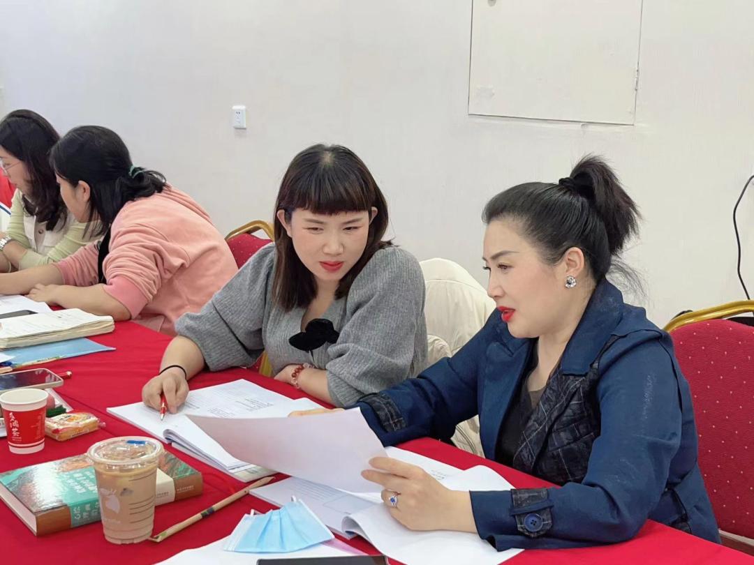 严虎博士“绘画疗法”初中级课程培训(武汉班)圆满结束