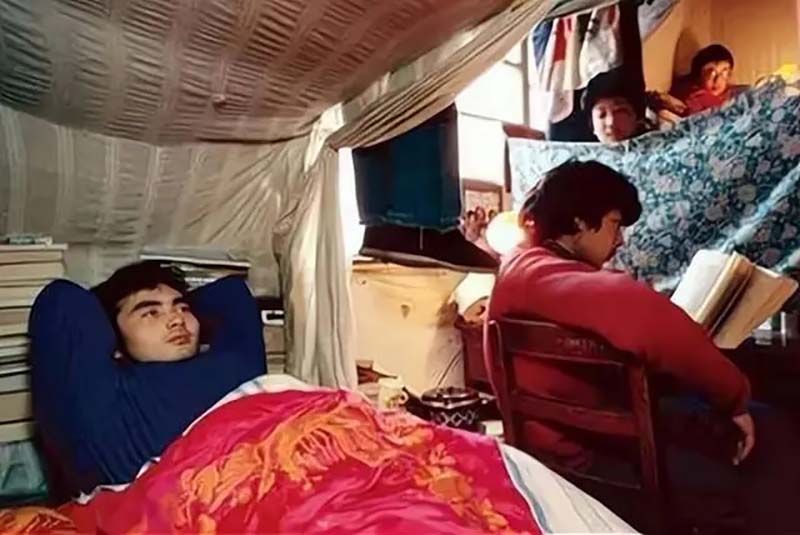 90后小伙自制内衣,90后小夫妻在家创业做内衣