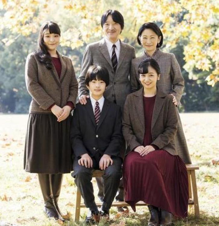 特朗普小儿子巴伦现状,特朗普巴伦现在多少岁了