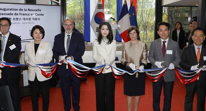 韩第一夫人,韩第一夫人访美韩服造型