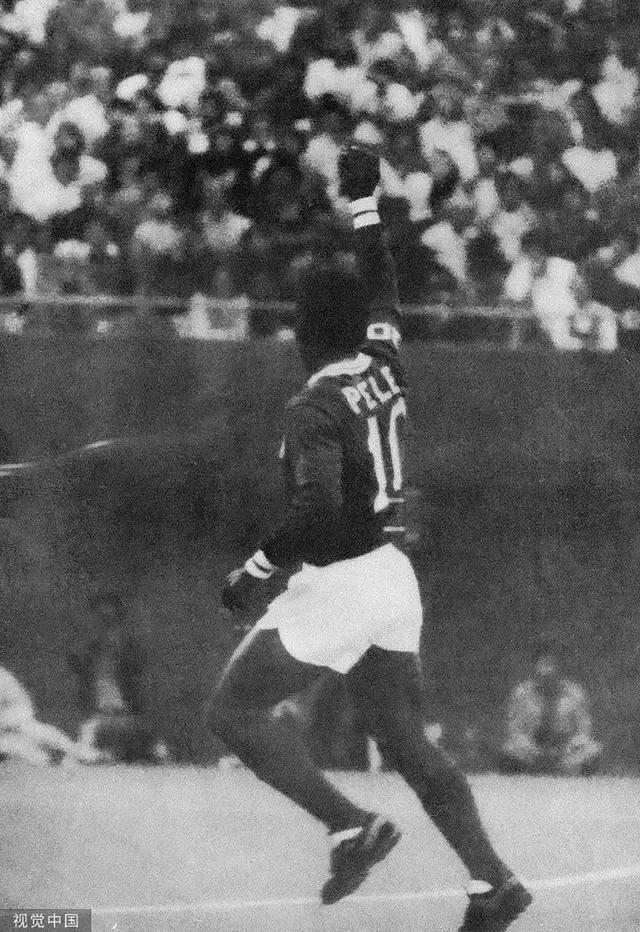 巴西球王贝利马拉多纳去世,巴西球王贝利故事告诉了我们什么