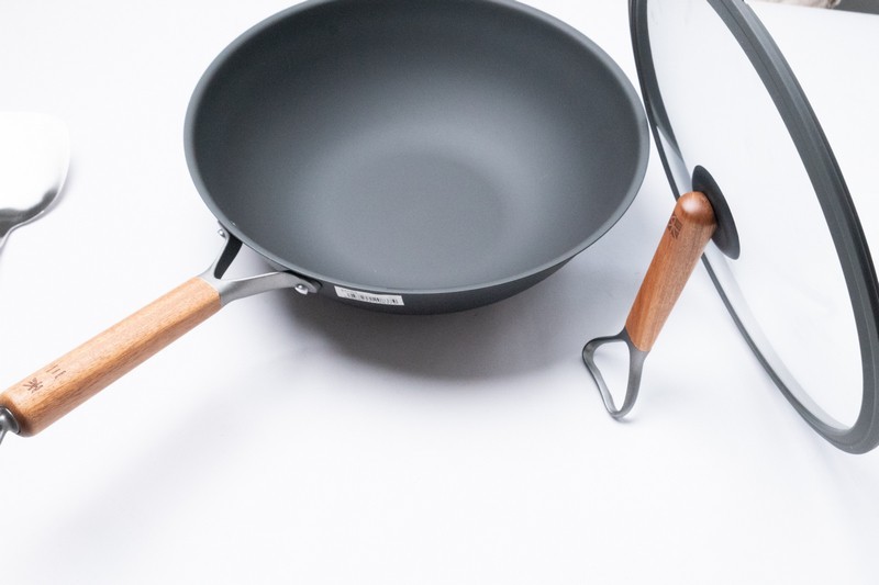 三禾窒氮轻铁锅,中康铁锅好还是三禾铁锅好