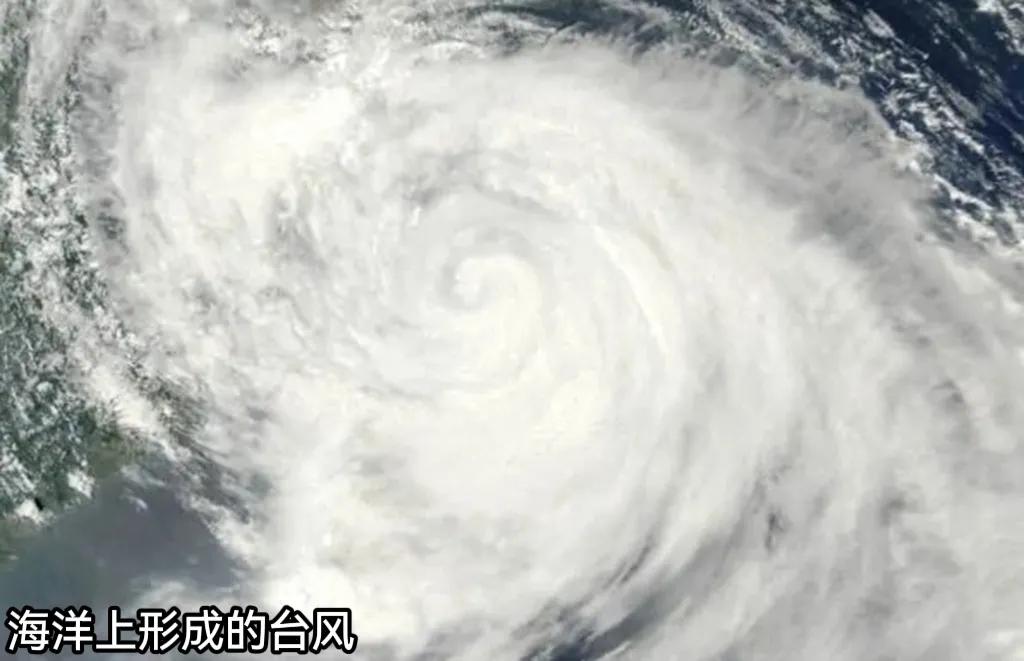 2005：台风任性跑偏，潜艇高速撞山，天外七人安返，海下七人脱险