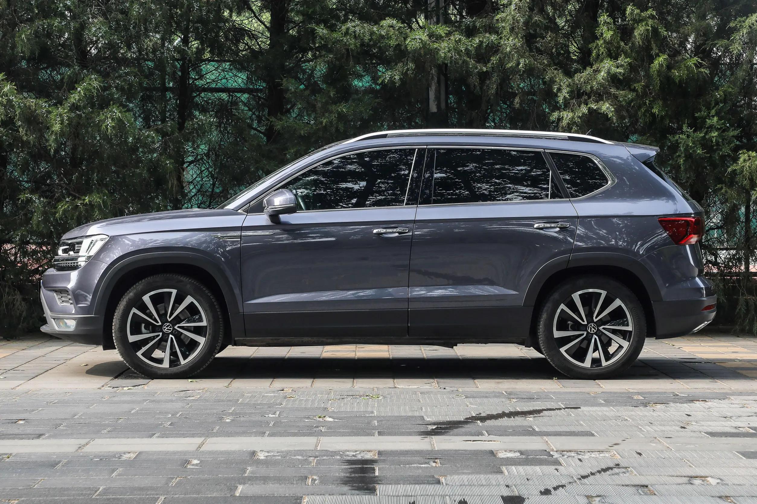 20万的合资suv哪个油耗少,合资suv哪款综合油耗5.9