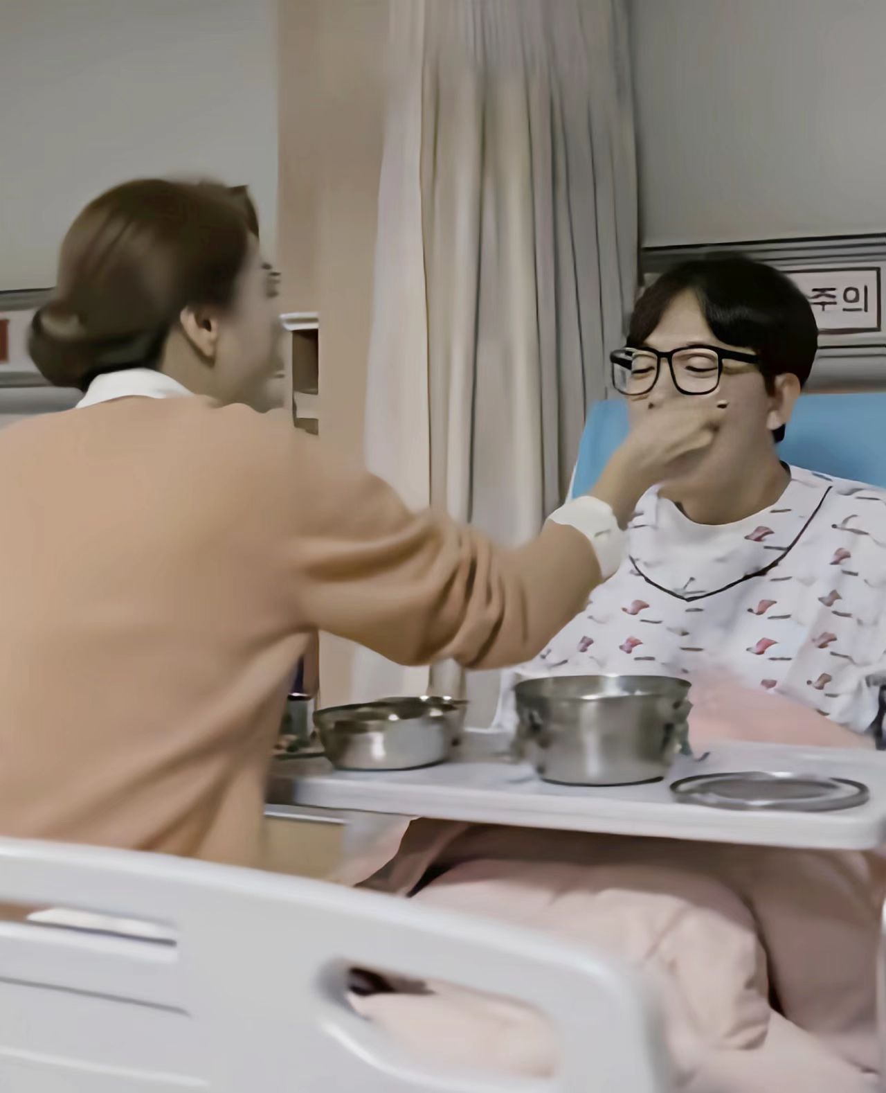 请回答1988柳东龙最后的一集,请回答1988柳东龙唱歌比赛