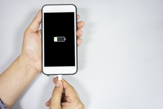 手机如何充电才能使电池寿命更长,怎样充电手机电池寿命最长