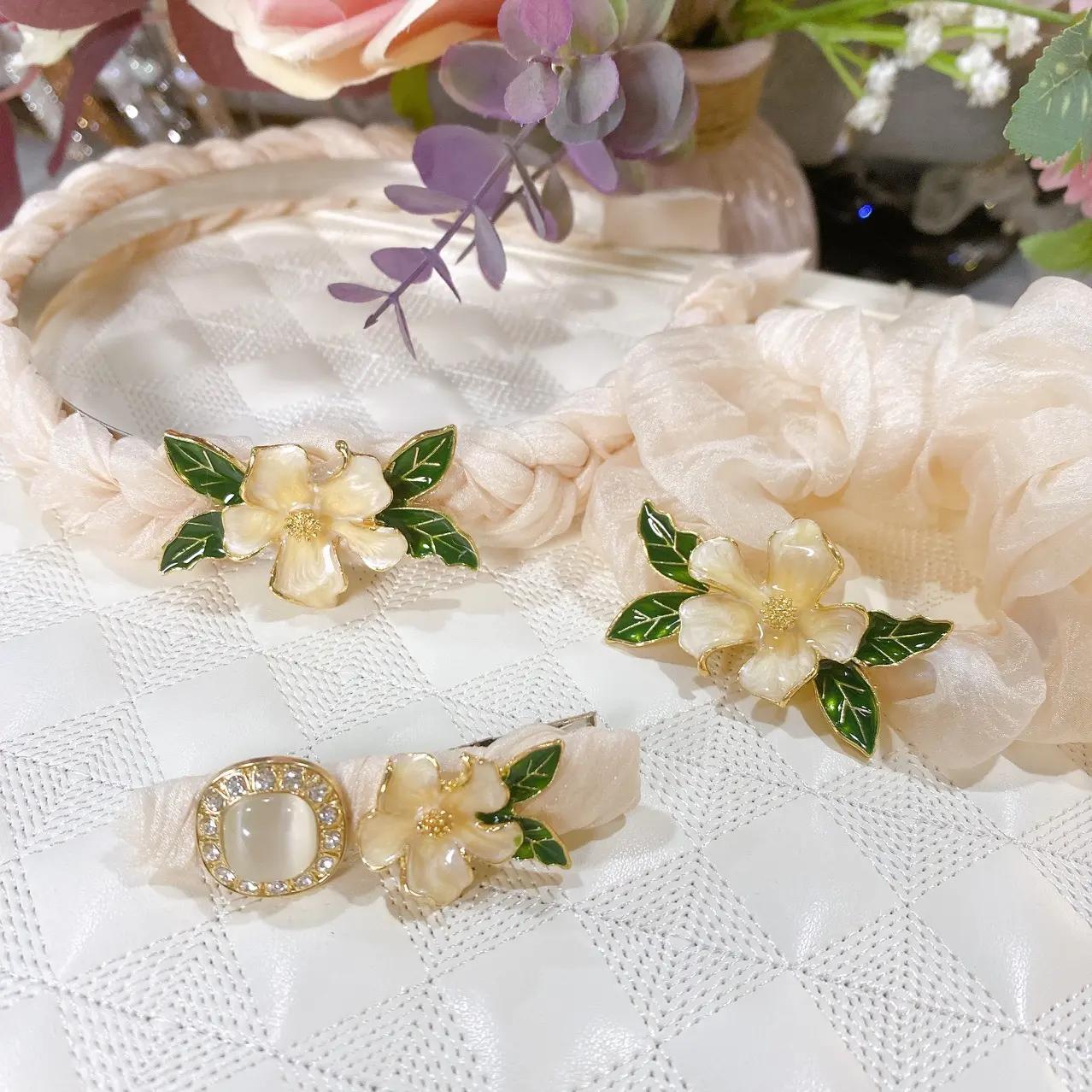 百合花花语大全唯美诗句,赞美百合花诗句经典名句