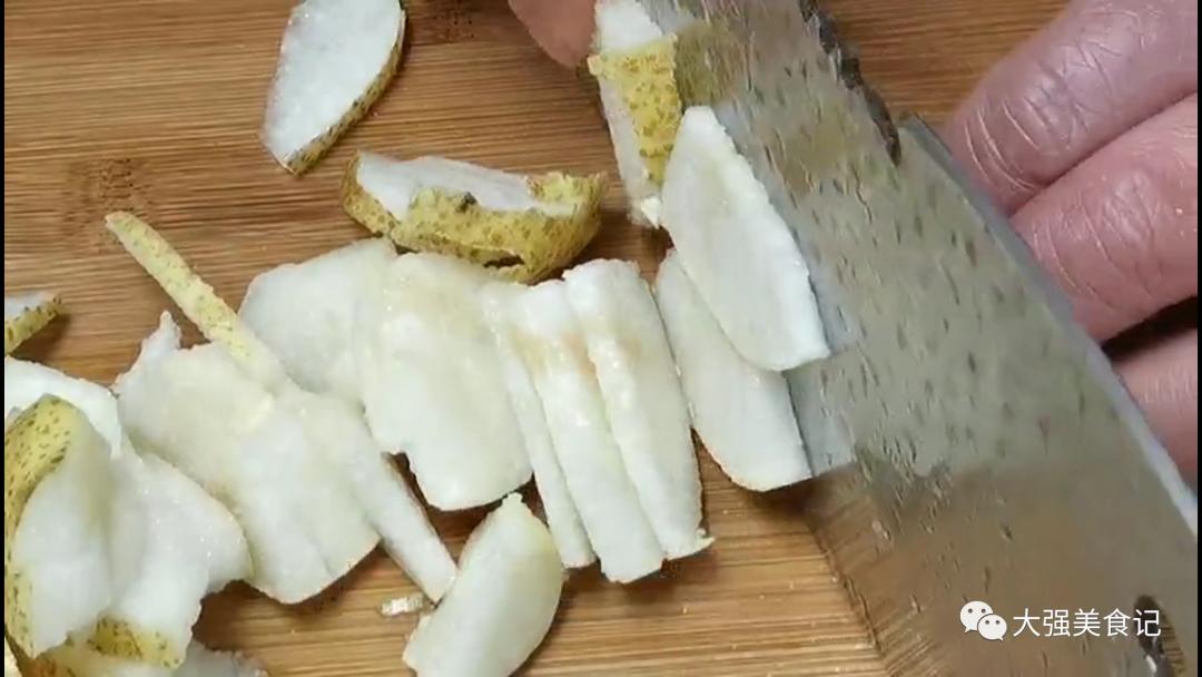 阳了后止咳化痰熬什么汤水,喝什么汤治咳嗽化痰