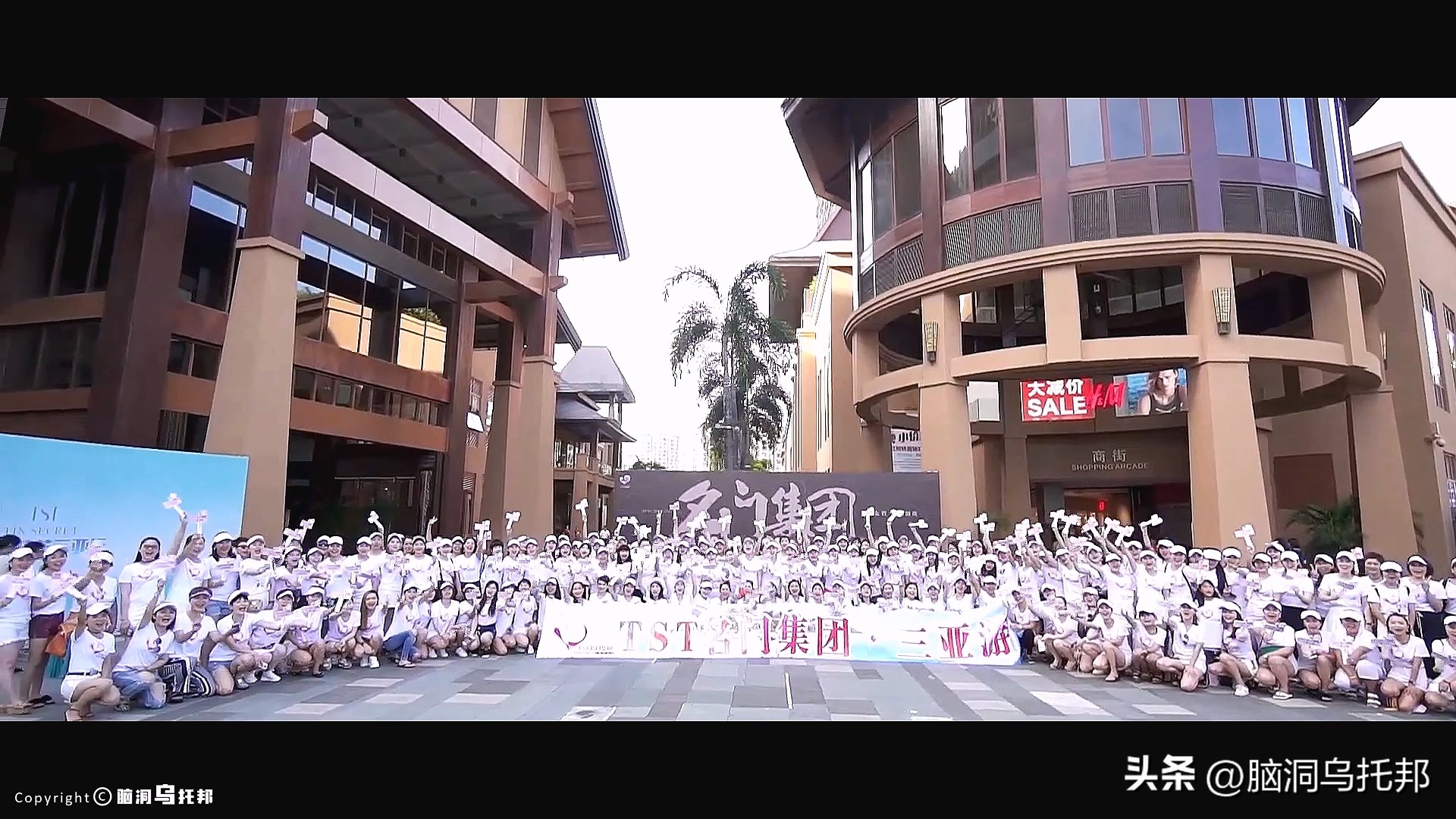 张庭经营微商赚了多少钱,张庭微商产品卖了多少个亿人民币