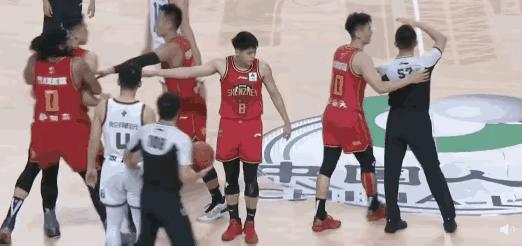 沈梓杰怒喷57号裁判“你鸭再骂我一个试试”？