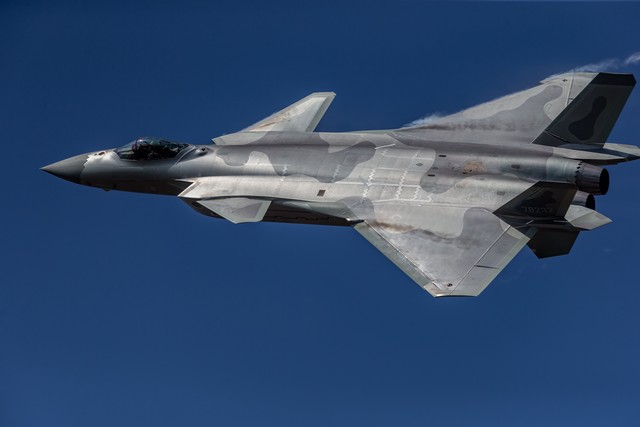 国产的歼10b多用途战斗机,国产歼20战斗机最高时速