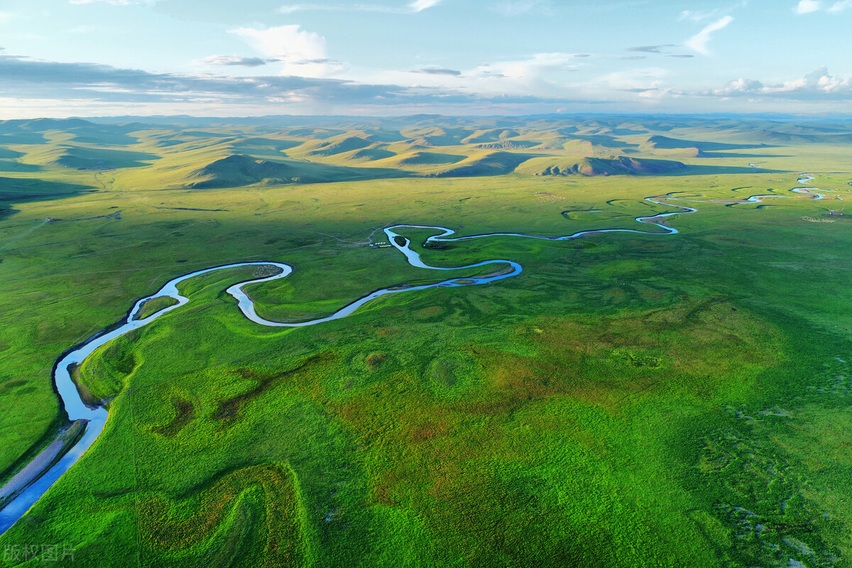 跟旅游团去内蒙古玩要多少钱,去内蒙古玩攻略省钱吗