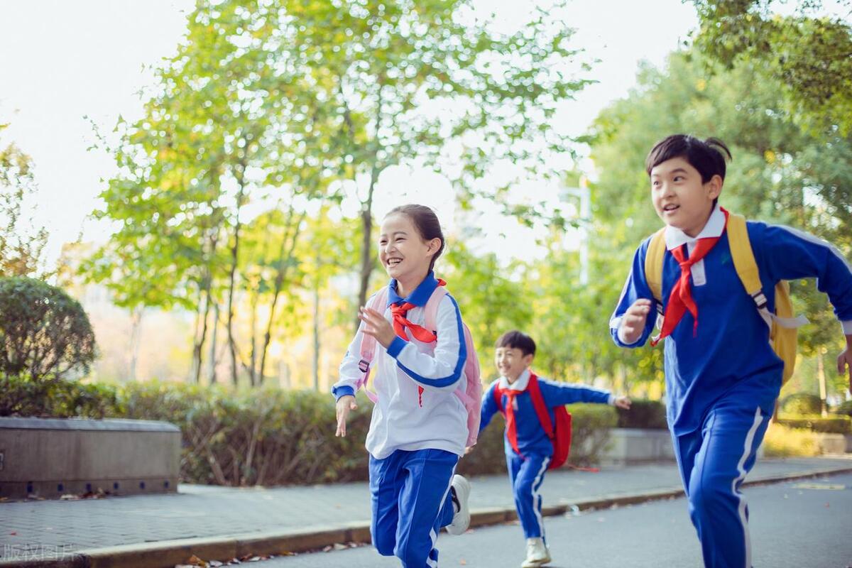 论语含中金字的成语,论语十二章指清贫的成语