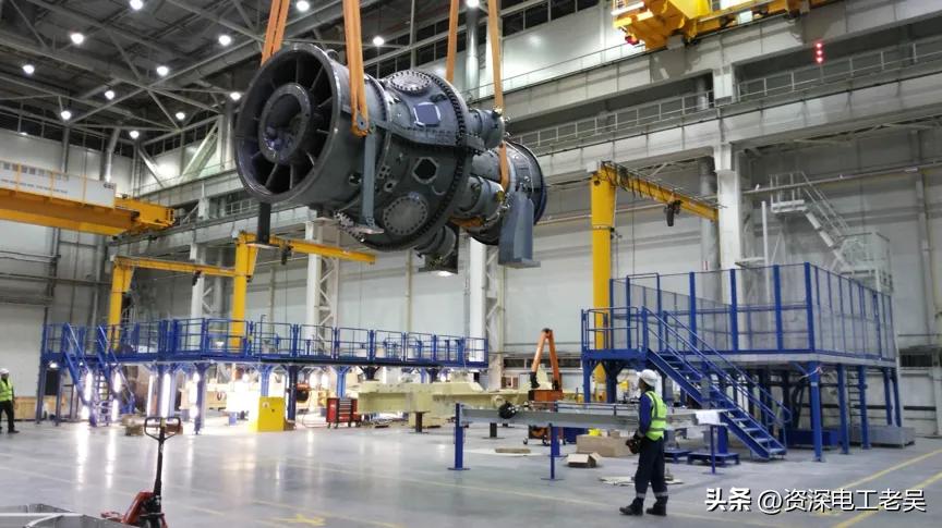 电压过高电压过低哪个危害大,电压过高过低是什么原因导致的