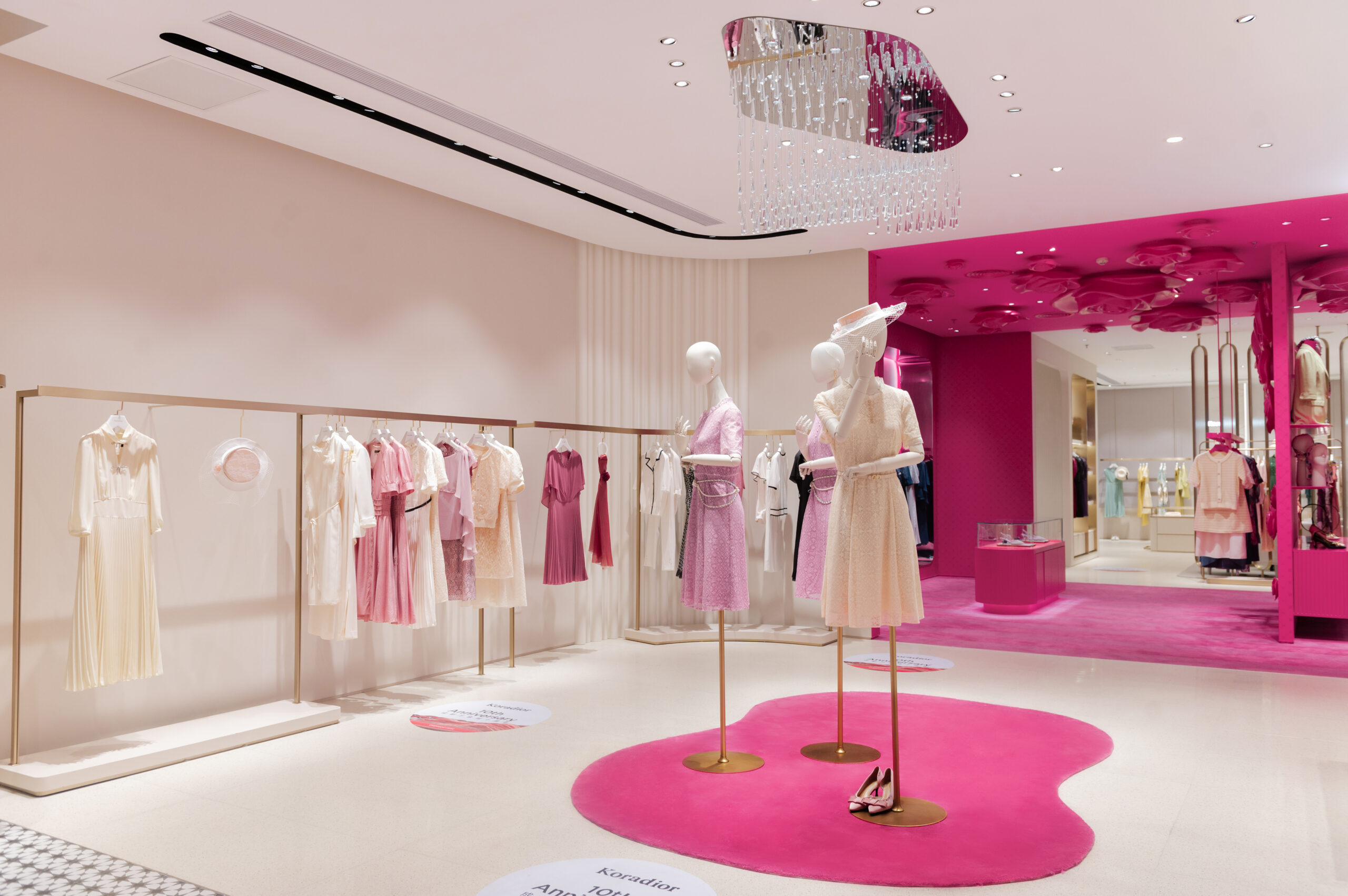 Koradior女装,采访年营收亿女装博主