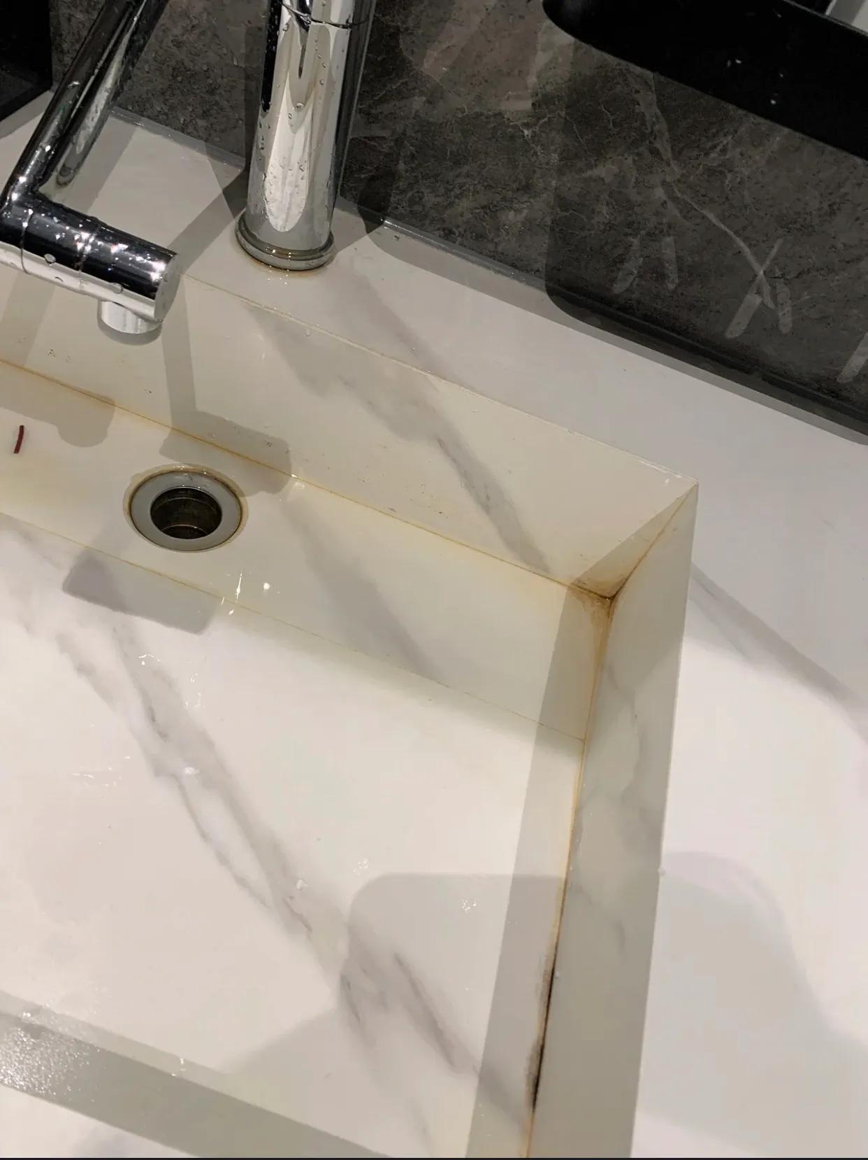 浴室柜是陶瓷一体盆好还是岩板好,网购浴室柜终于安装了