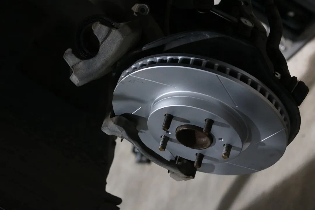 老爷子12代皇冠,12代丰田皇冠翻新改造全过程