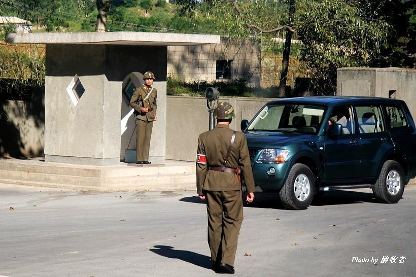 朝鲜士兵拍中国游客,外国人在朝鲜随便拍照会被抓吗