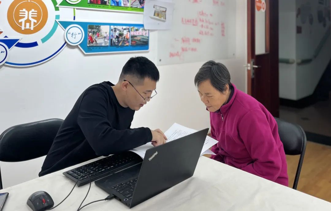 社工老年小组工作,老年社工日常