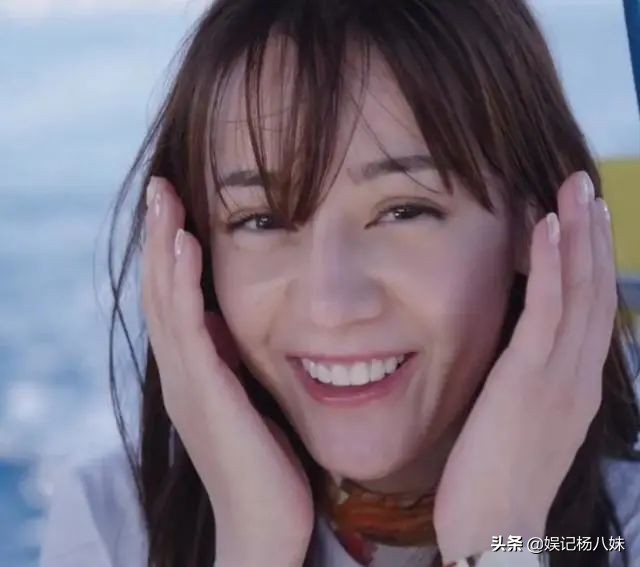 8位中韩女神的“颜值克星”！法令纹在脸上“修渠”，个个显老