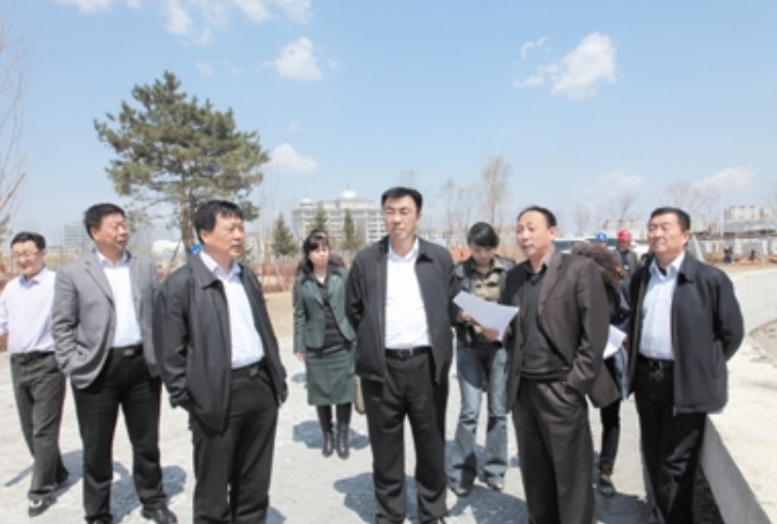 内蒙“警号000001”马明：嫌200万太少拒收，敛财1.57亿被判无期