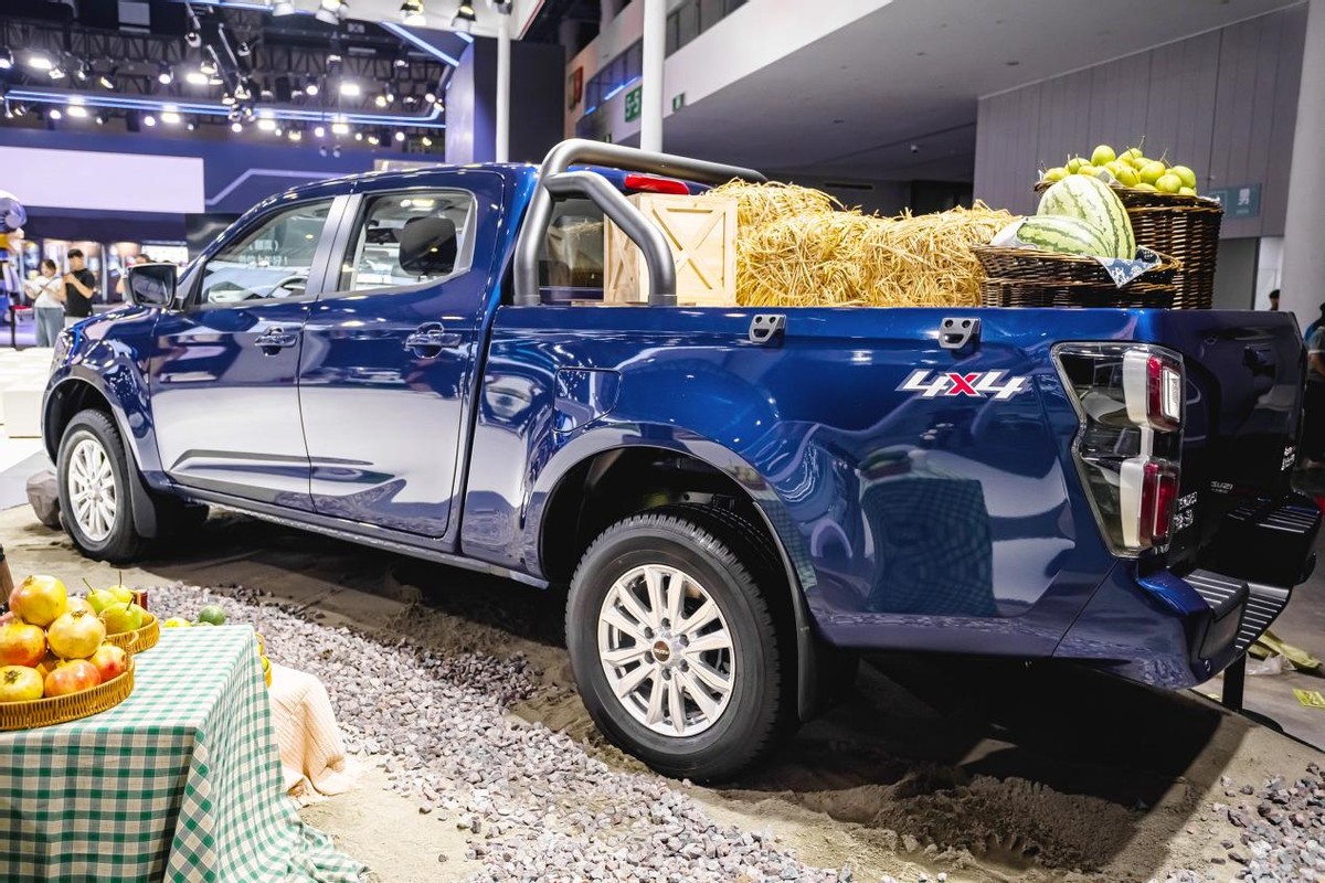 全新2023款铃拓价格,2023款铃拓的1.9t多少钱