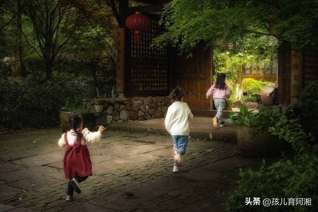 教育孩子尊老爱幼有规矩,教育孩子从小懂得尊老爱幼