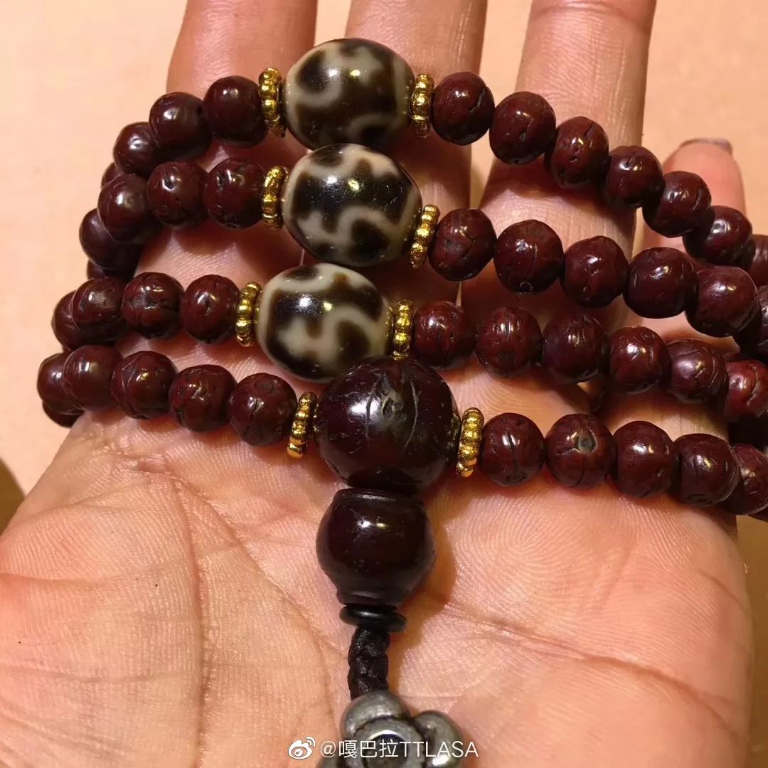 那些树籽手串中的“茅台”,凭什么卖这么贵