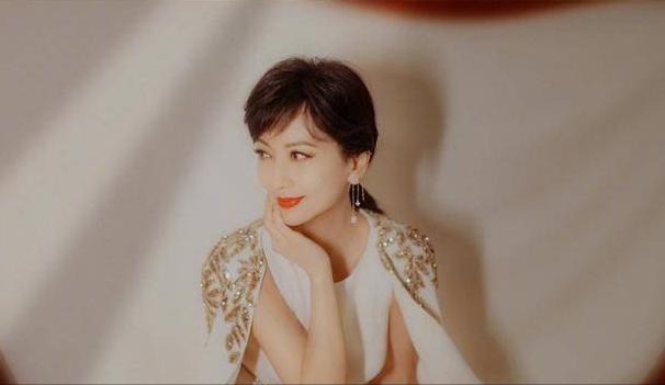 47岁最有气质的女星,身材最好的15位中年女星