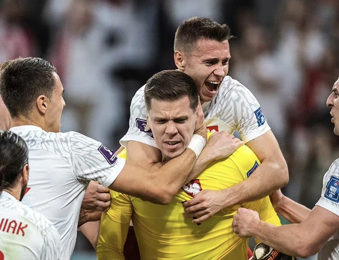 梅西世界杯红牌被罚完整视频,梅西世界杯爆冷被球迷嘲讽