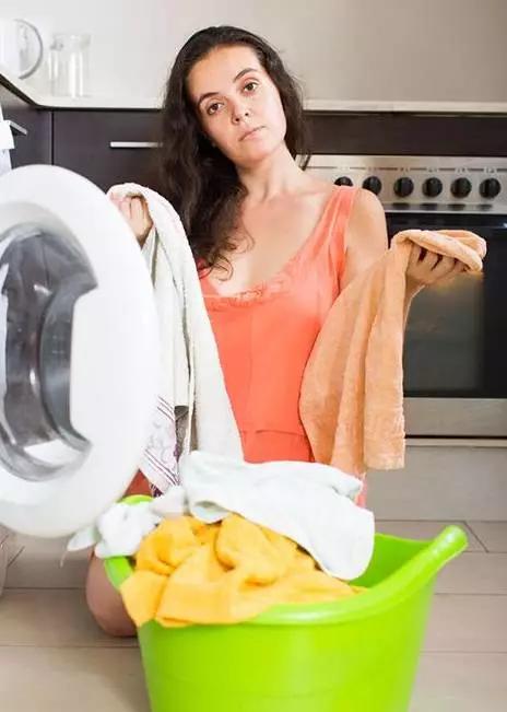 洗衣机有异味用什么方法能除掉,美的滚筒洗衣机有异味怎么去除