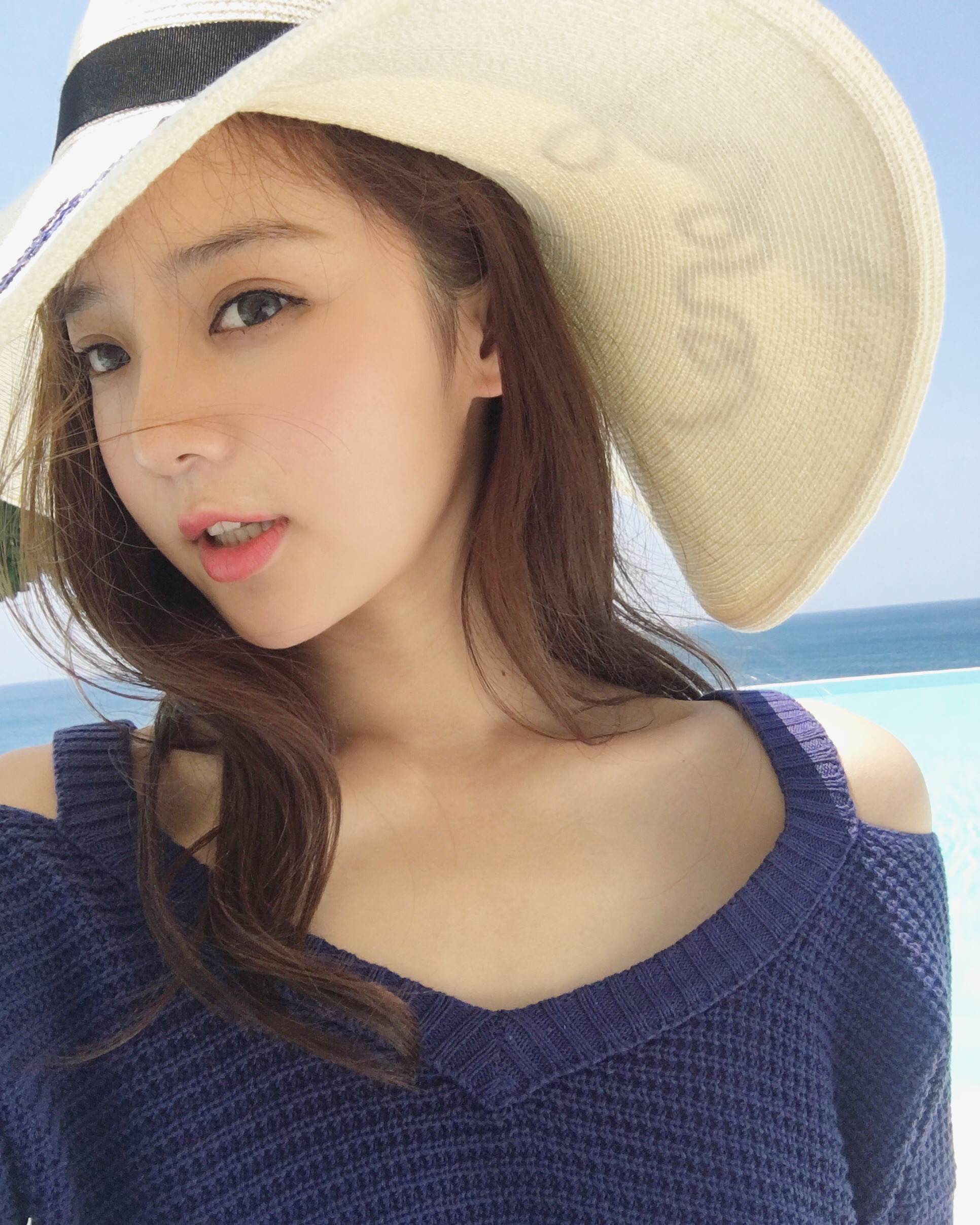 怎么和刚加好友女孩子聊天,初次加好友怎么跟女孩子聊天