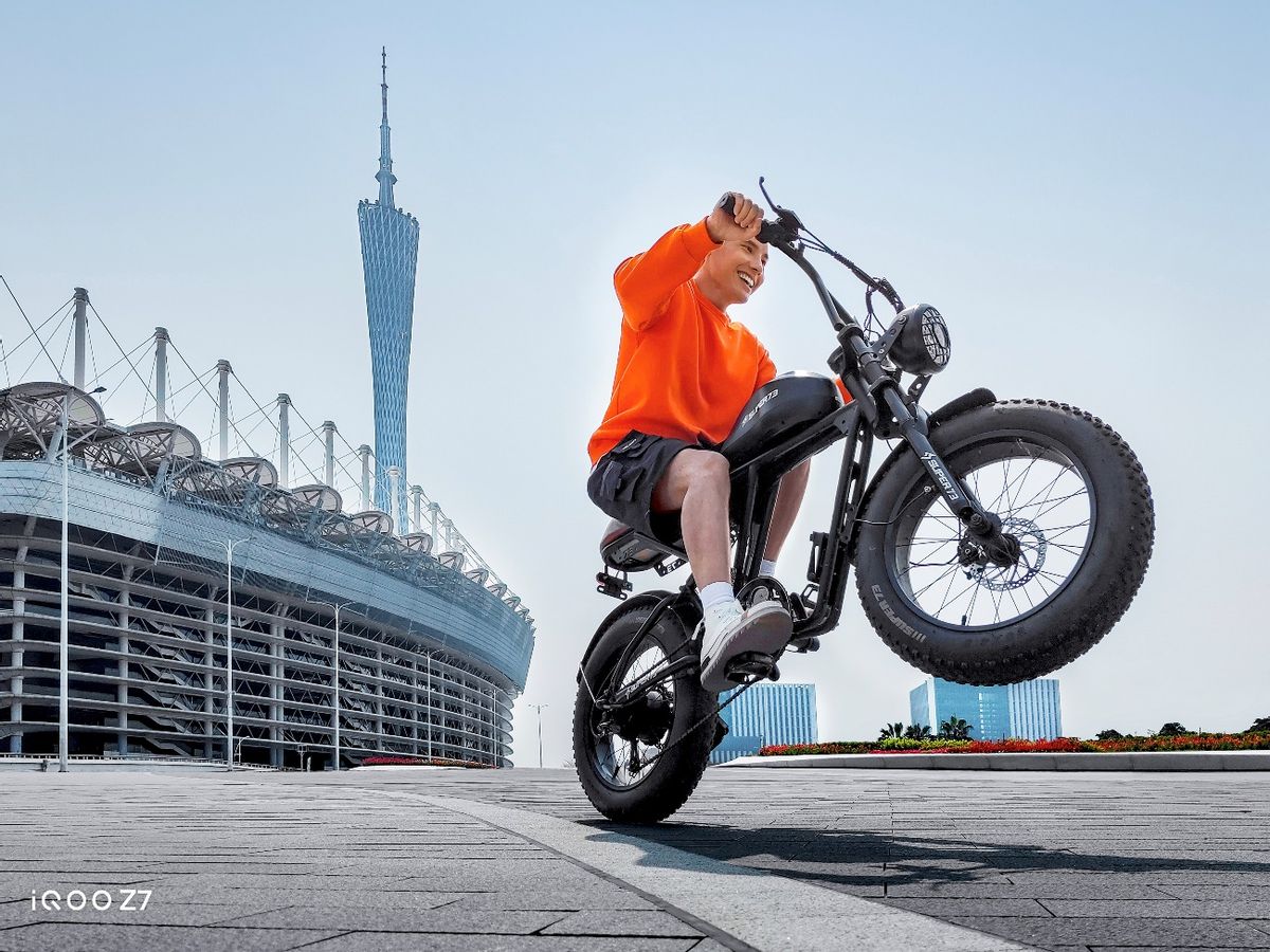 120w超级闪充适用iqooneo5,iqoo120w超快闪充对电池有影响吗