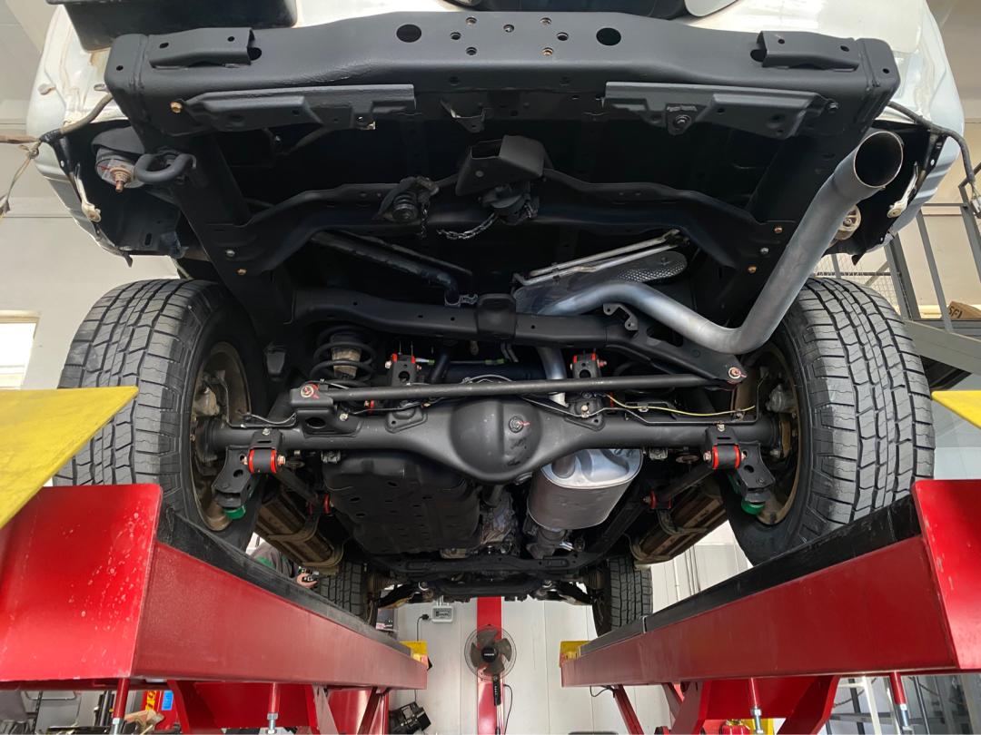 丰田霸道老车翻新升级好的出售,搞工地车翻新