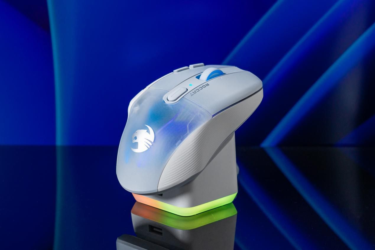 专业操控也可以很RGB冰豹KoneXPAir无线游戏鼠标体验