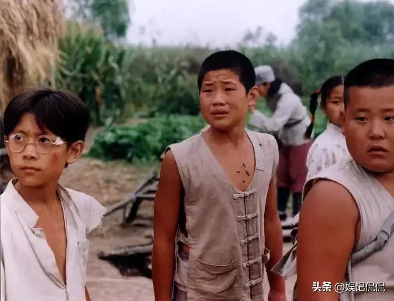 “嘎子哥”摊上事了！卖8999元手机遭官媒点名，自爆北京有4套房