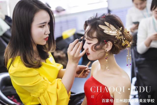 学美甲打算开店，兰州超琪化妆培训学校：真心建议你看看这些