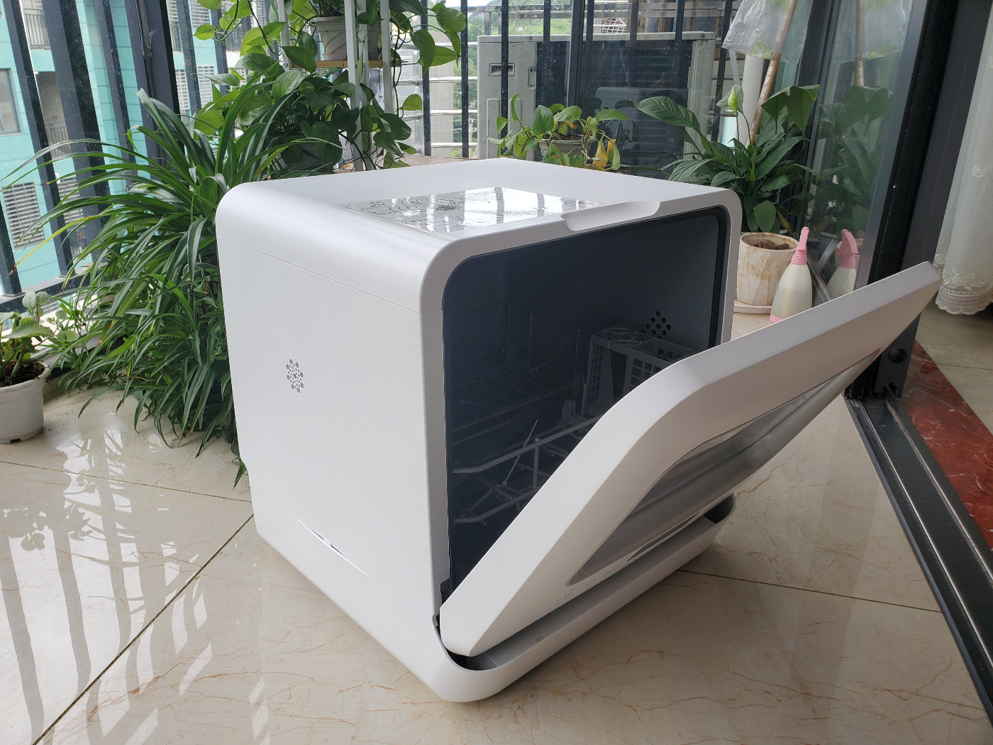 洗碗机到底买大好还是买小好,洗碗机到底好不好用真实测评