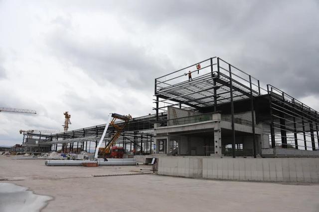 菜鸟进口覆盖37个国家和地区，大润发给盒马子公司*款贷**一亿元