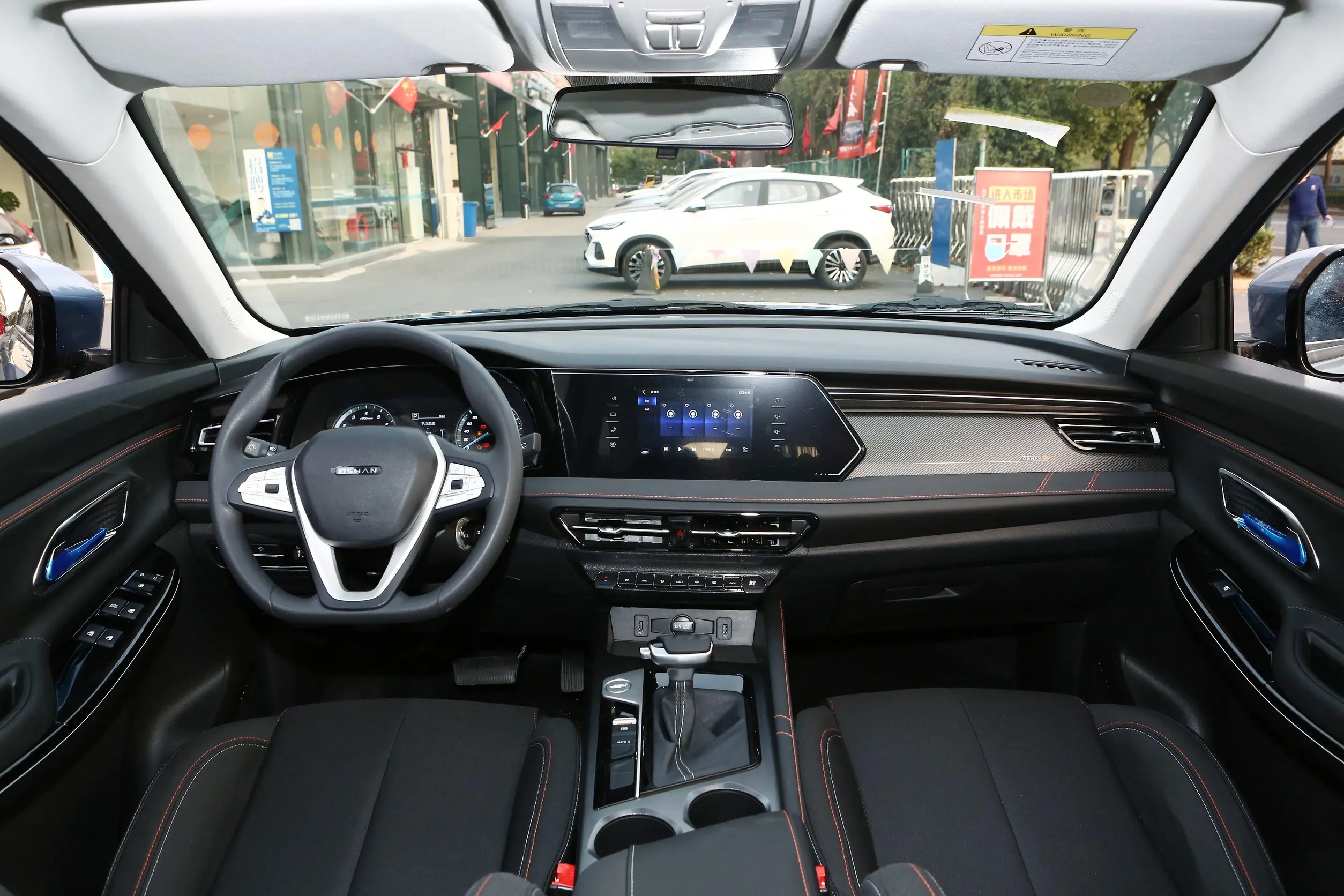 10万选台高配suv这3款亮点太多,10-15万元买suv这三款人气贼高