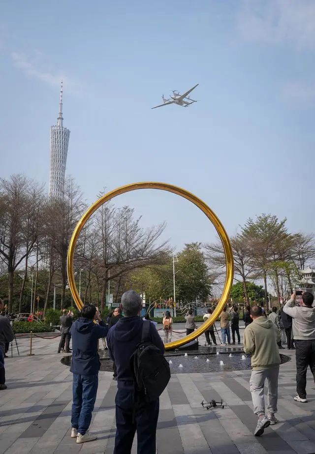 小鹏飞行汽车航程,小鹏飞行汽车从广州上空飞过