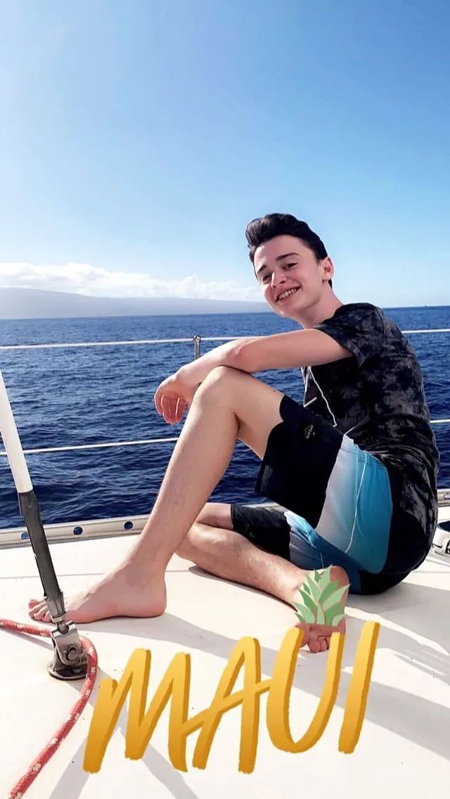 他27岁实现财富自由如今身价百亿,他才17岁却活了100年