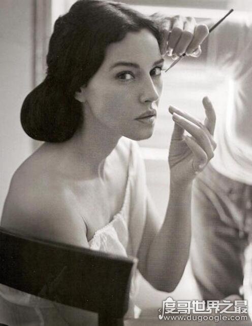 意大利第一美女莫妮卡,意大利第一美女贝鲁奇