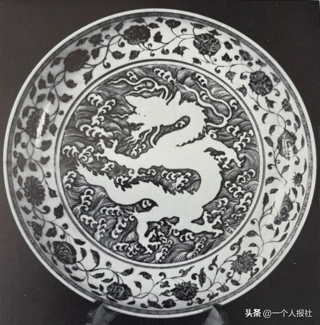 青花的故事：永乐、乾隆神品双盘