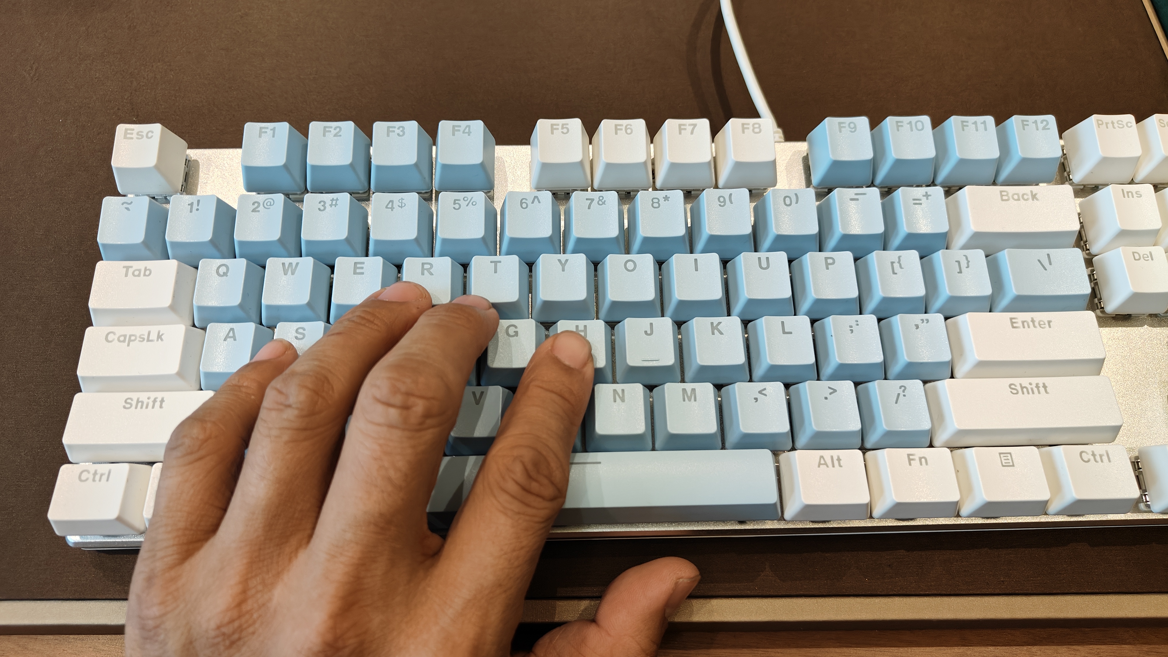 达尔优机械键盘ek815最好看的配色,达尔优ek815百元游戏机械键盘推荐