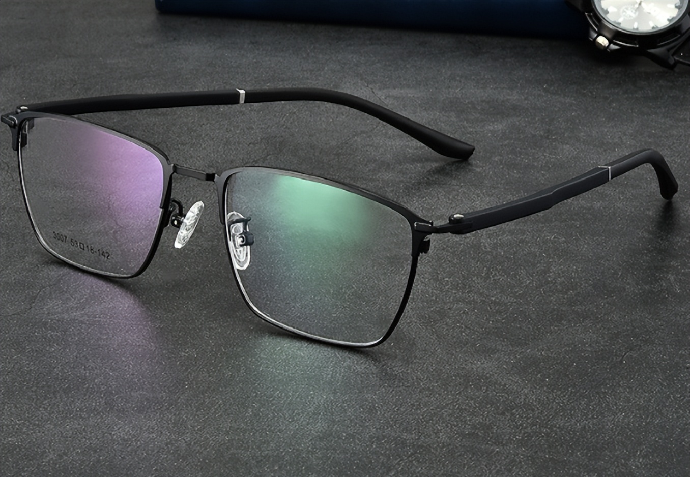 3200块钱依视路眼镜推荐,2000价位的眼镜推荐依视路