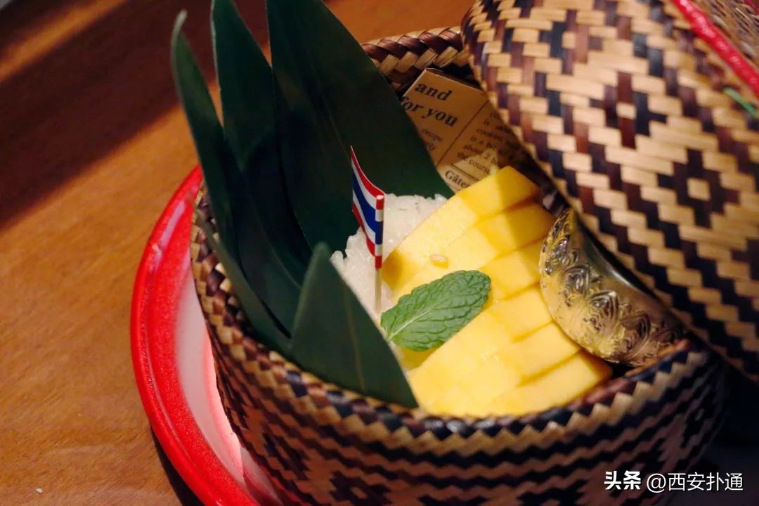 高新大都荟摆摊夜市在哪个位置,高新大都荟摆摊