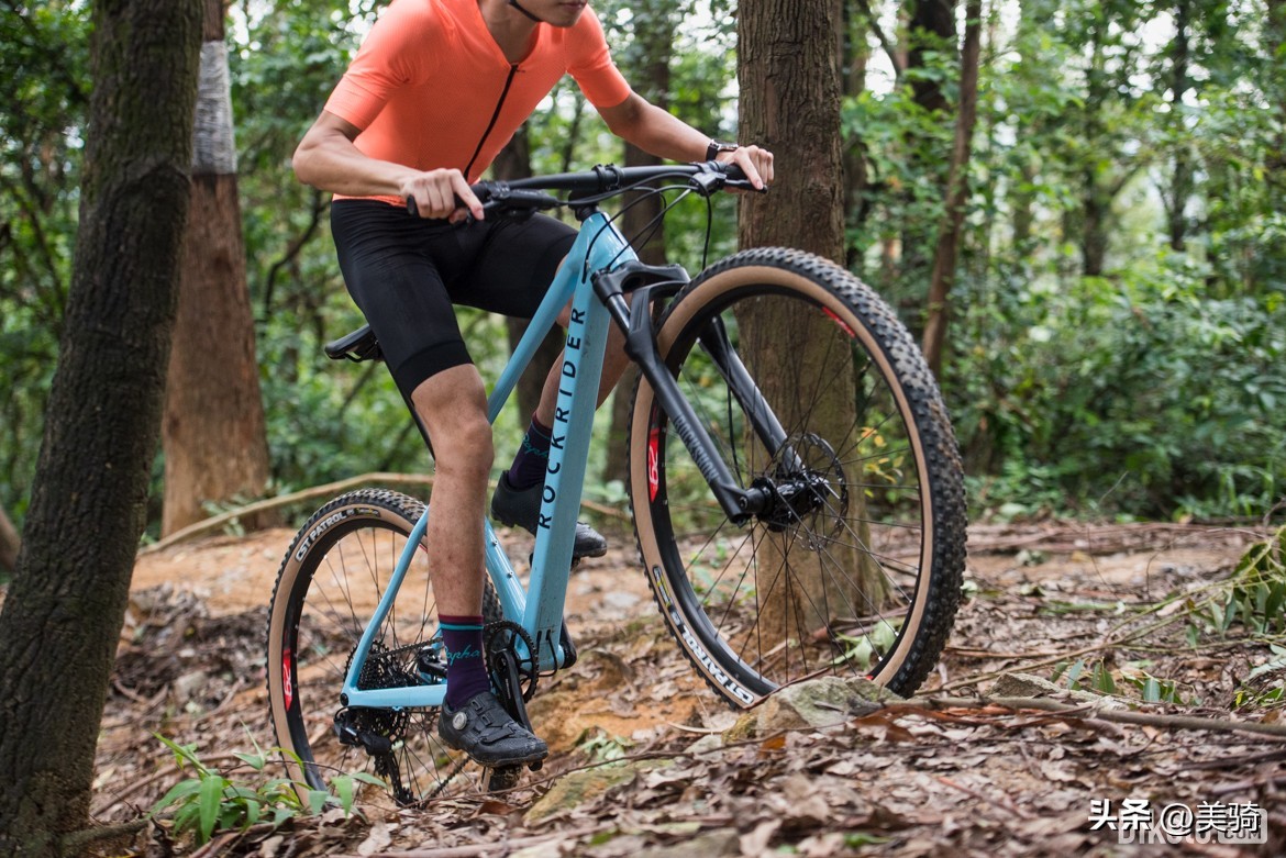 迪卡侬race900山地车测评,迪卡侬rockrider530山地车