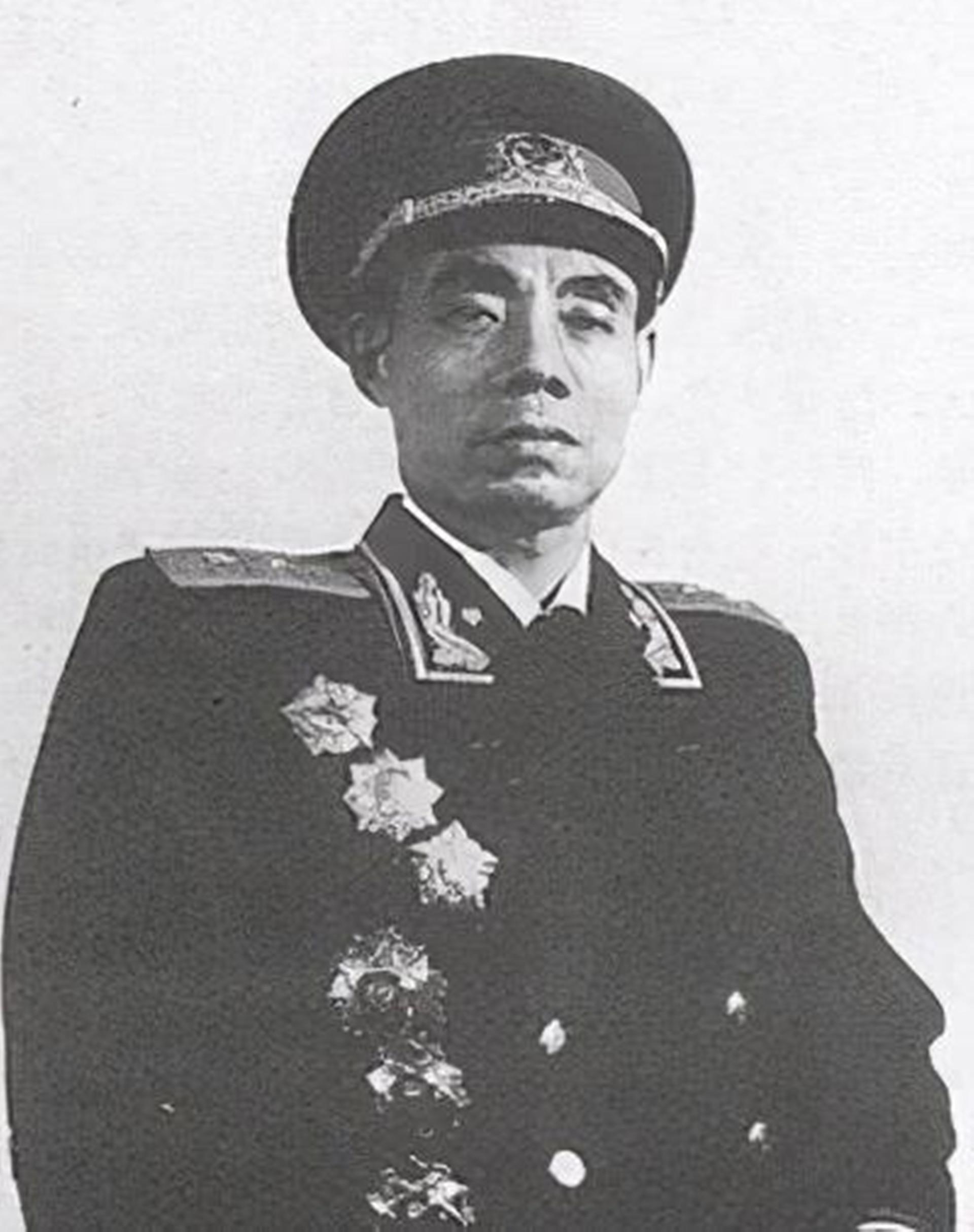 尼克松为何点名要看39军？周总理感觉奇怪，毛主席：他还是不服气