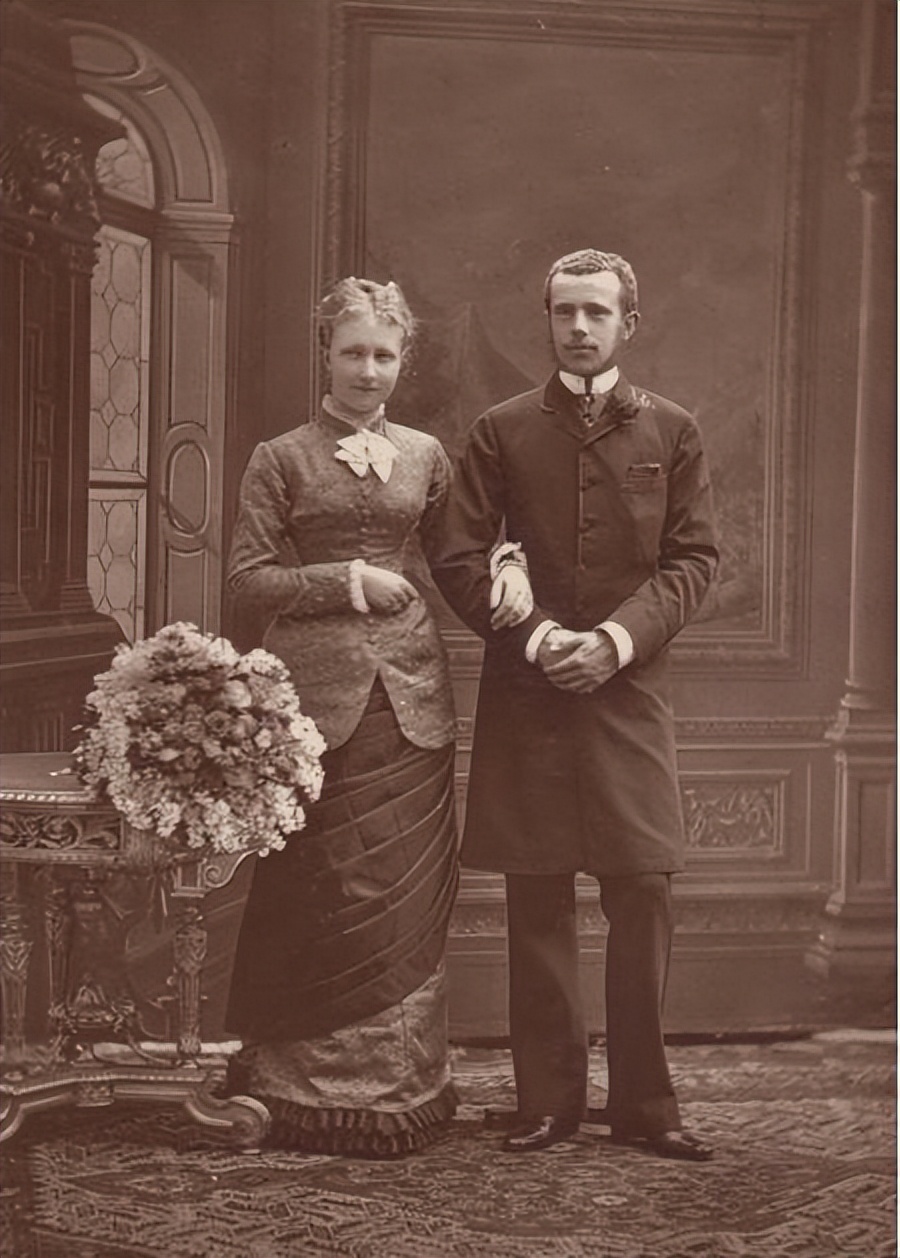 茜茜公主害死女儿,茜茜公主被母亲陷害